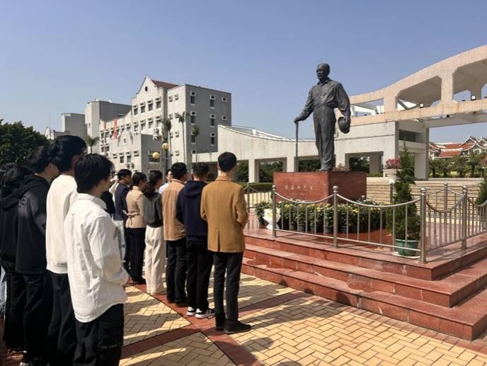 fea39f35ef01833901a8475b746ab602_